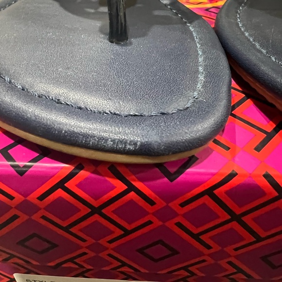 Tory Burch Miller Patent Leather sandal. Bright Rainbow/Royal Navy. Size US 7. - Picture 5 of 7